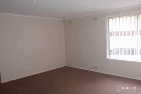 Property photo of 82 Oakwood Road Albanvale VIC 3021