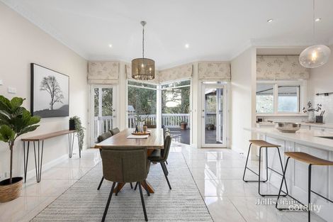 Property photo of 2 Orchid Way Hurstbridge VIC 3099