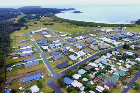 Property photo of 25 Beachside Boulevard Tomakin NSW 2537