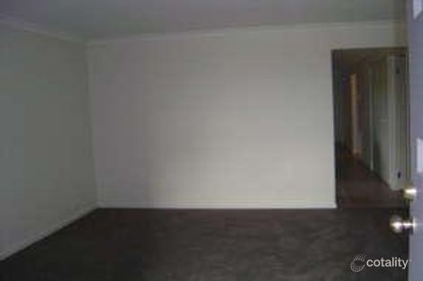 Property photo of 13 Danita Way Cranbourne West VIC 3977
