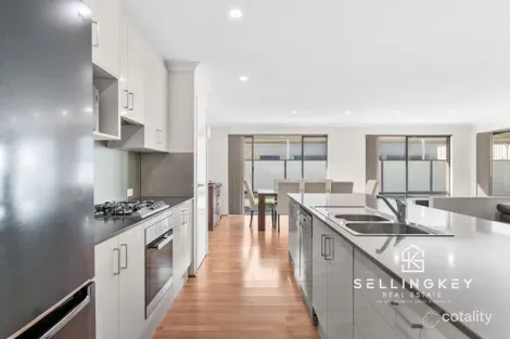 Property photo of 7 Bering Promenade Canning Vale WA 6155