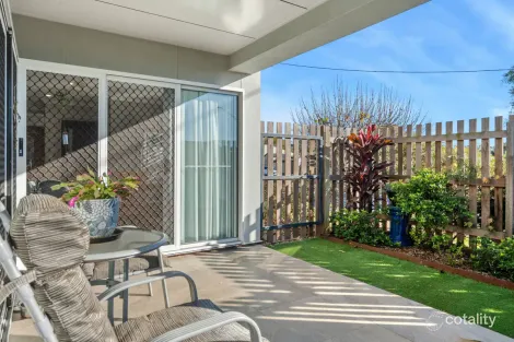 Property photo of 1/164 Spring Street Middle Ridge QLD 4350