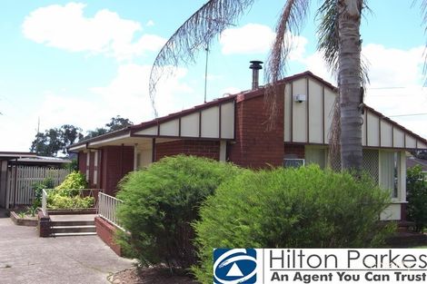 Property photo of 42 Palmyra Avenue Lethbridge Park NSW 2770