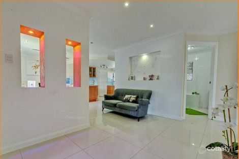 Property photo of 156 Middle Road Boronia Heights QLD 4124