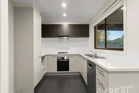 Property photo of 7 Miranda Drive Doreen VIC 3754