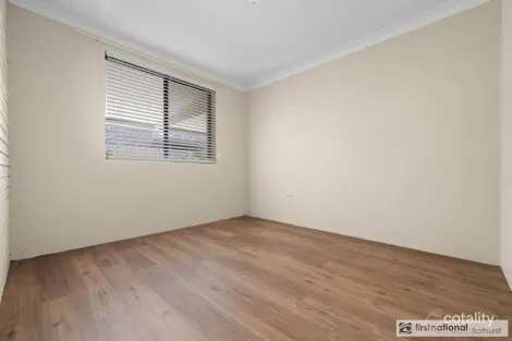 Property photo of 4/261 Howick Street Bathurst NSW 2795