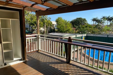 Property photo of 9 St Helena Parade Eastlakes NSW 2018