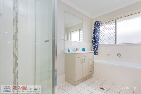 Property photo of 2 Heath Court Caboolture QLD 4510