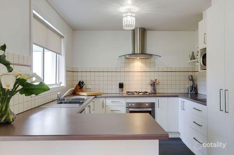 Property photo of 2 Apollo Court Croydon South VIC 3136