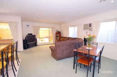 Property photo of 8 Rebecca Mac Court Hallam VIC 3803