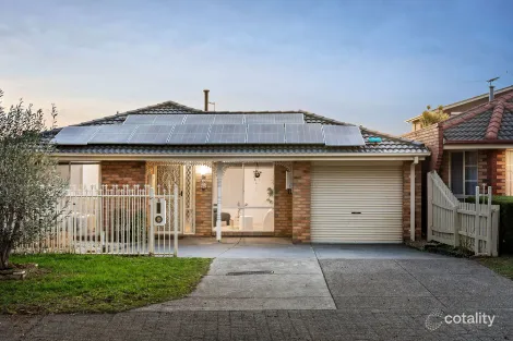 8 Dowding Cl, Fawkner, VIC 3060