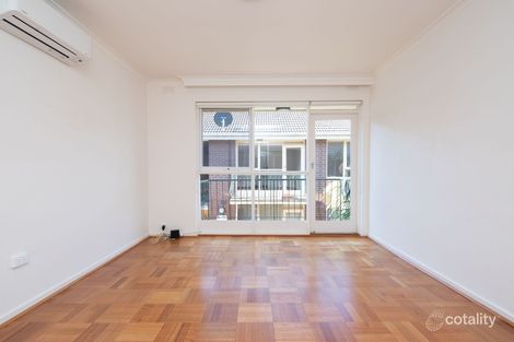 Property photo of 7/19 Toolambool Road Carnegie VIC 3163