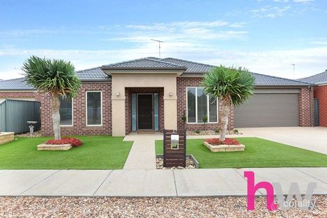 27 Grand Lakes Way, Lara, VIC 3212