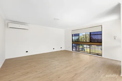 Property photo of 32 Garrick Road St Clair NSW 2759