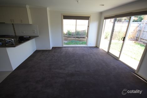 Property photo of 71 Amber Crescent Narre Warren VIC 3805