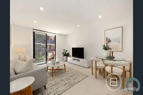 2/92 Wyadra Ave, Freshwater, NSW 2096