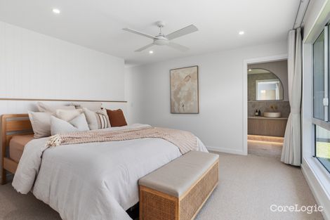 Property photo of 9 Auk Avenue Burleigh Waters QLD 4220