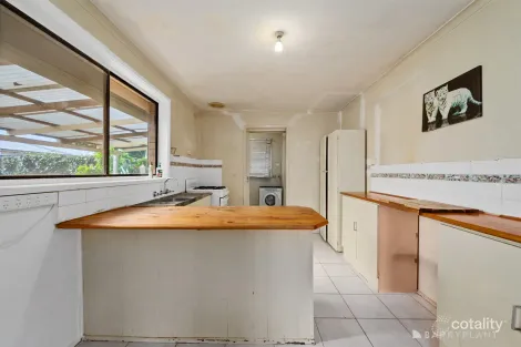 Property photo of 15 Andrew Street Melton South VIC 3338