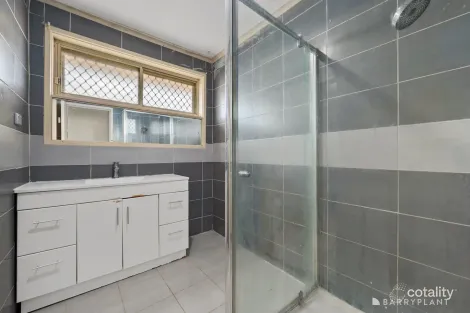 Property photo of 15 Andrew Street Melton South VIC 3338