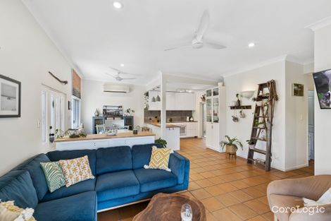 Property photo of 2 Macalister Place Smithfield QLD 4878