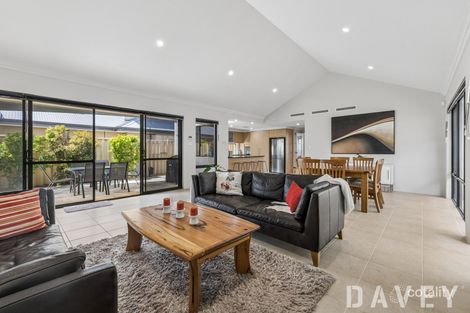 12 O'Mara Bvd, Iluka, WA 6028
