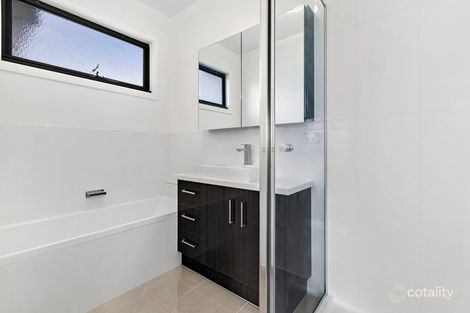 Property photo of 72B Waverley Road Chadstone VIC 3148