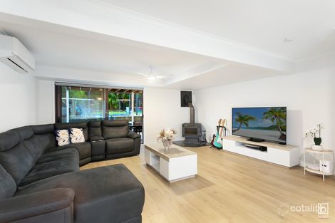 Property photo of 35 Quinalup Street Gwandalan NSW 2259