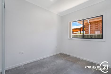 77a Melbourne Rd, St Johns Park, NSW 2176