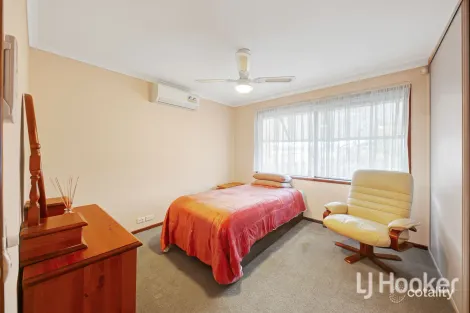 Property photo of 59 Walsingham Crescent Kurunjang VIC 3337