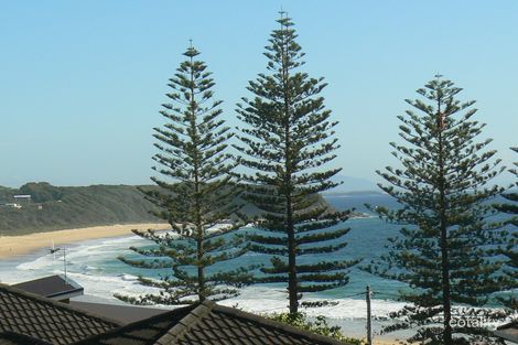 Property photo of 23 William Street Black Head NSW 2430