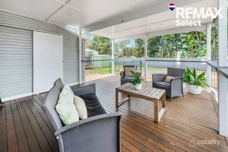 Property photo of 4 Pharlap Parade Ooralea QLD 4740