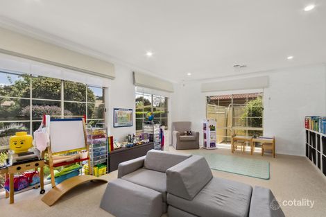 Property photo of 12 Hallstrom Circuit Monash ACT 2904