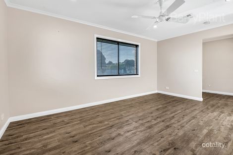 Property photo of 8 Gobur Court Meadow Heights VIC 3048