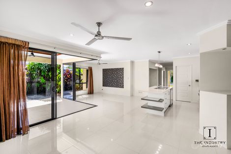 Property photo of 3 Northgate Close Redlynch QLD 4870