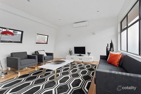Property photo of 1/26 Loyola Grove Burnley VIC 3121