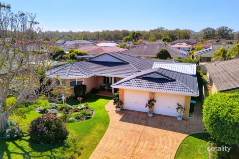 5 Amanda Cres, Forster, NSW 2428