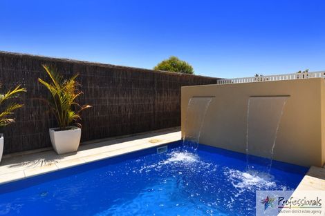 Property photo of 31 Apsley Circle Millbridge WA 6232