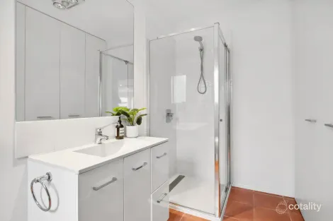 Property photo of 33 Beales Street Torquay VIC 3228