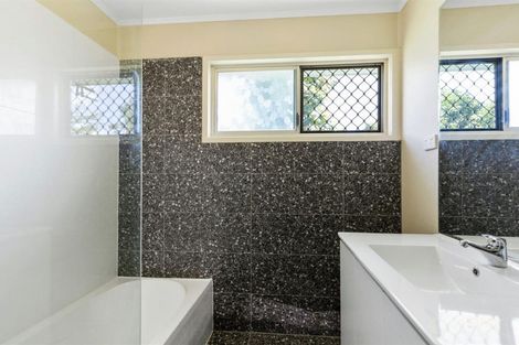Property photo of 27 Marchant Street Manoora QLD 4870