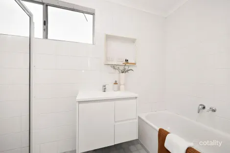 Property photo of 19 Langdon Avenue Wanniassa ACT 2903