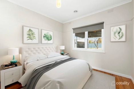 Property photo of 4 Koomba Street White Hills VIC 3550