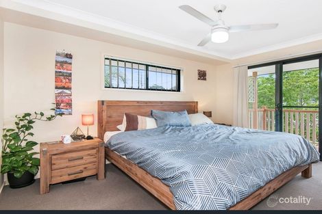 10 Rolle St, Holland Park West, QLD 4121