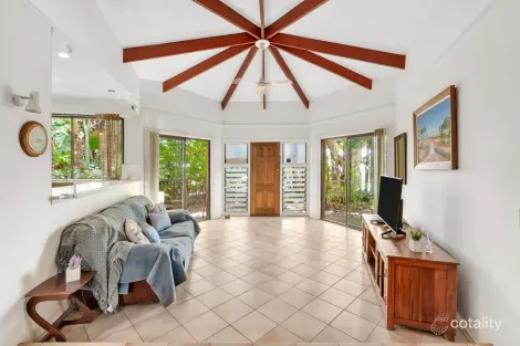 35 Lagoda Dr, Mount Coolum, QLD 4573