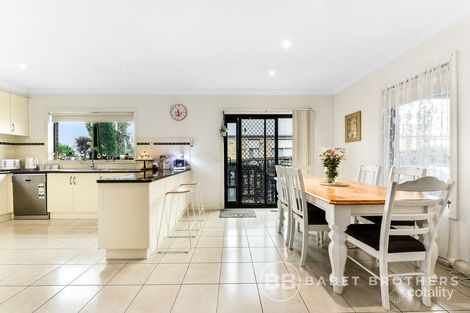 Property photo of 2/26 Lyndhurst Square Drouin VIC 3818