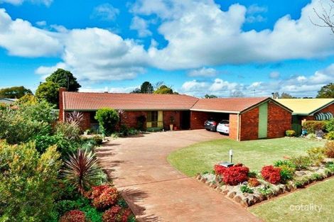 8 Lotus Cres, Centenary Heights, QLD 4350