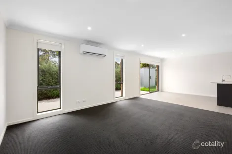 Property photo of 5/551 Tarneit Road Hoppers Crossing VIC 3029