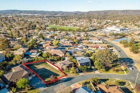 Property photo of 8 Harper Close Karabar NSW 2620