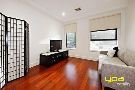 Property photo of 9 Holland Way Caroline Springs VIC 3023