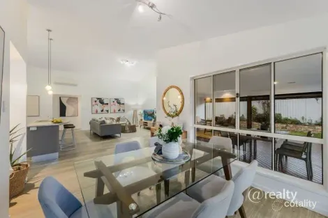 Property photo of 5 Manor Street Taigum QLD 4018