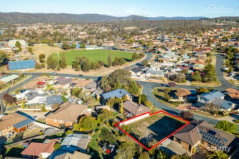 Property photo of 8 Harper Close Karabar NSW 2620